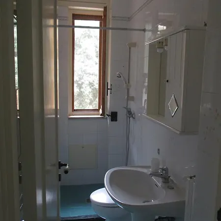 بيت للعطل Casa Vacanze Raffaello *